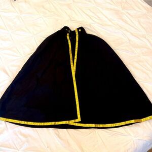Medieval Times Dinner Show Knights Cape Kids Size Small/Medium